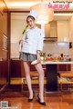 TouTiao 2018-04-24: Model Feng Xue Jiao (冯雪娇) (24 photos) P16 No.8944ba Image No. 17